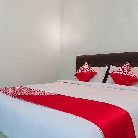 Super Oyo 1682 Greenia Hotel Kupang  Esterno foto