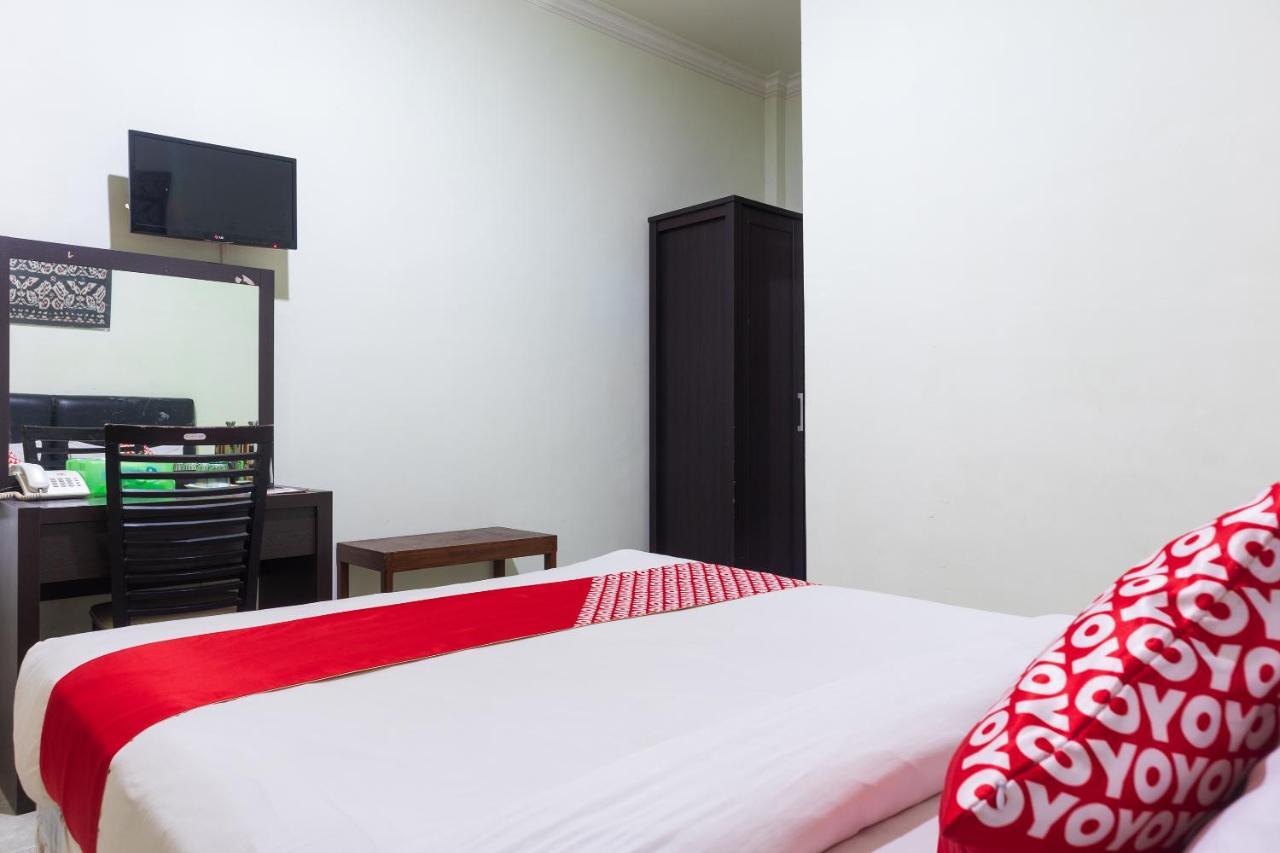 Super Oyo 1682 Greenia Hotel Kupang  Esterno foto