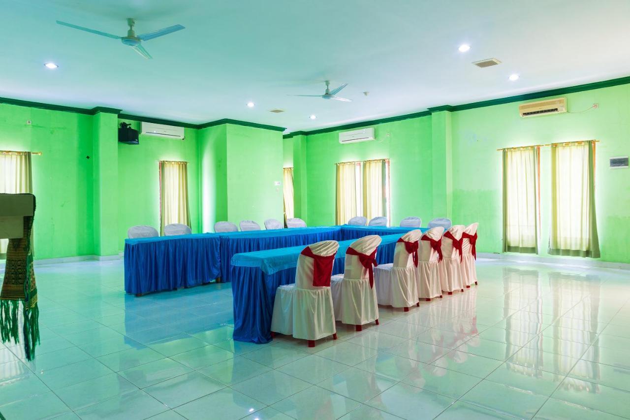 Super Oyo 1682 Greenia Hotel Kupang  Esterno foto